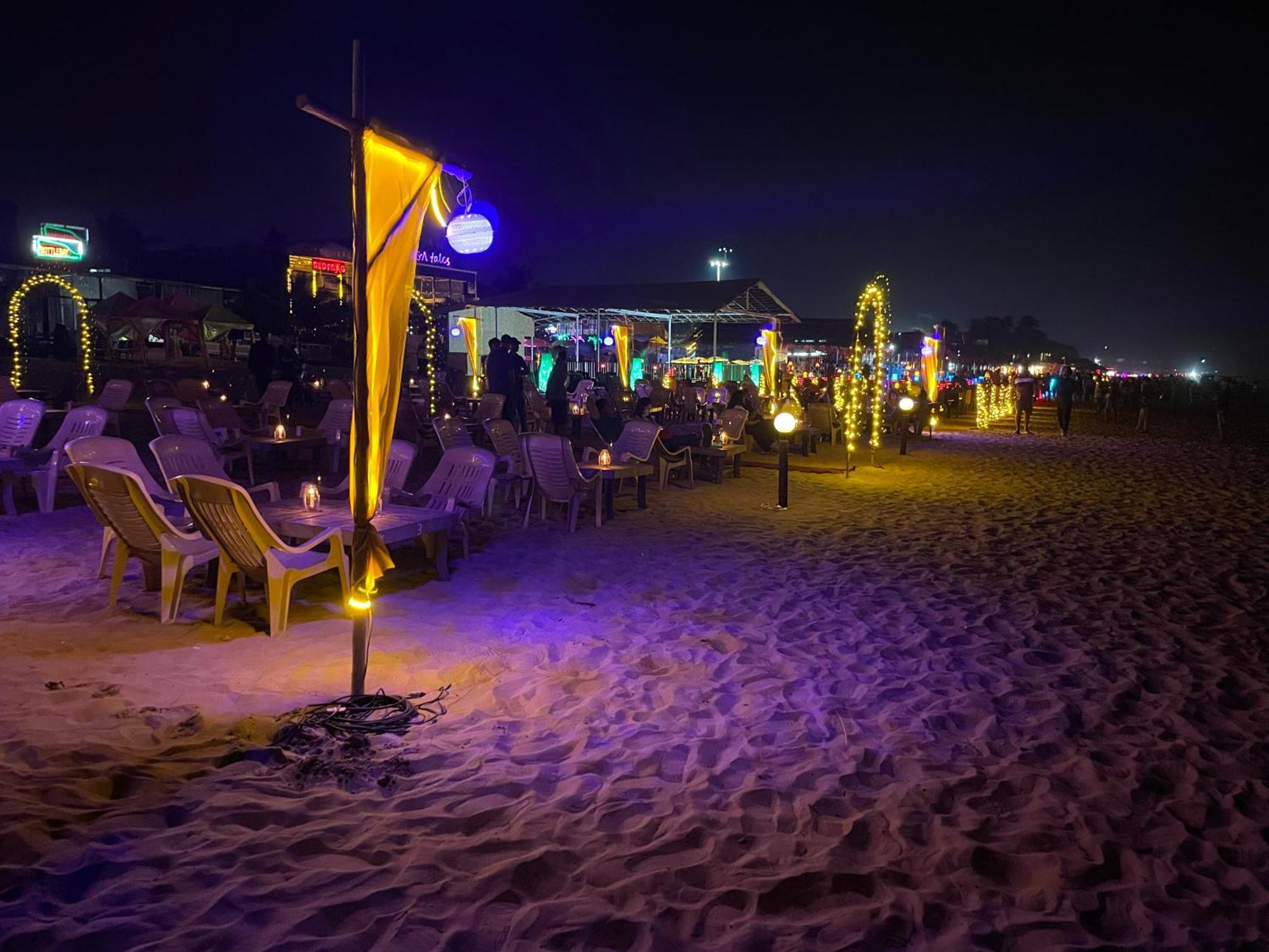 קלנגוטה Baga Beach Ocean מראה חיצוני תמונה